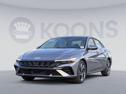 New 2026 Hyundai Elantra Limited w/ Cargo Package