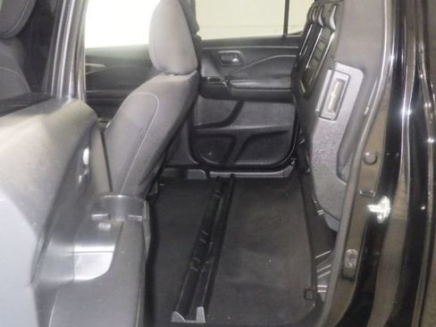 Used 2020 Honda Ridgeline Sport image 7
