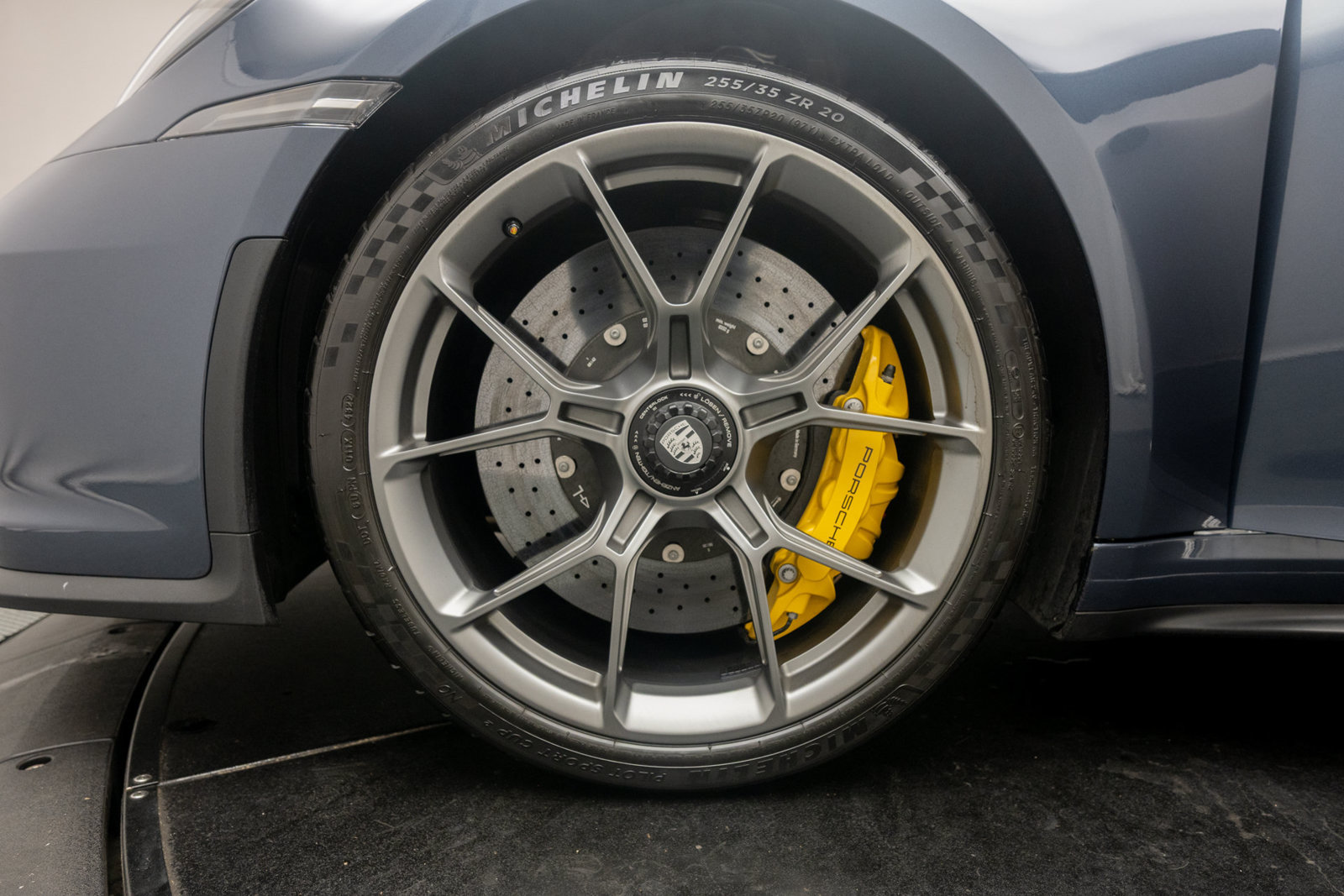 Used 2023 Porsche 911 GT3 RWD image 33