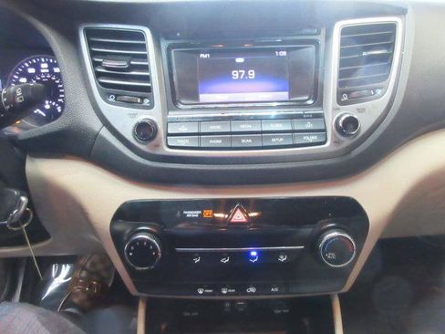 Used 2016 Hyundai Tucson SE w/ Option Group 12 image 21