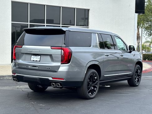 New 2026 GMC Yukon XL Denali w/ Denali Reserve Package AWD/4WD image 16