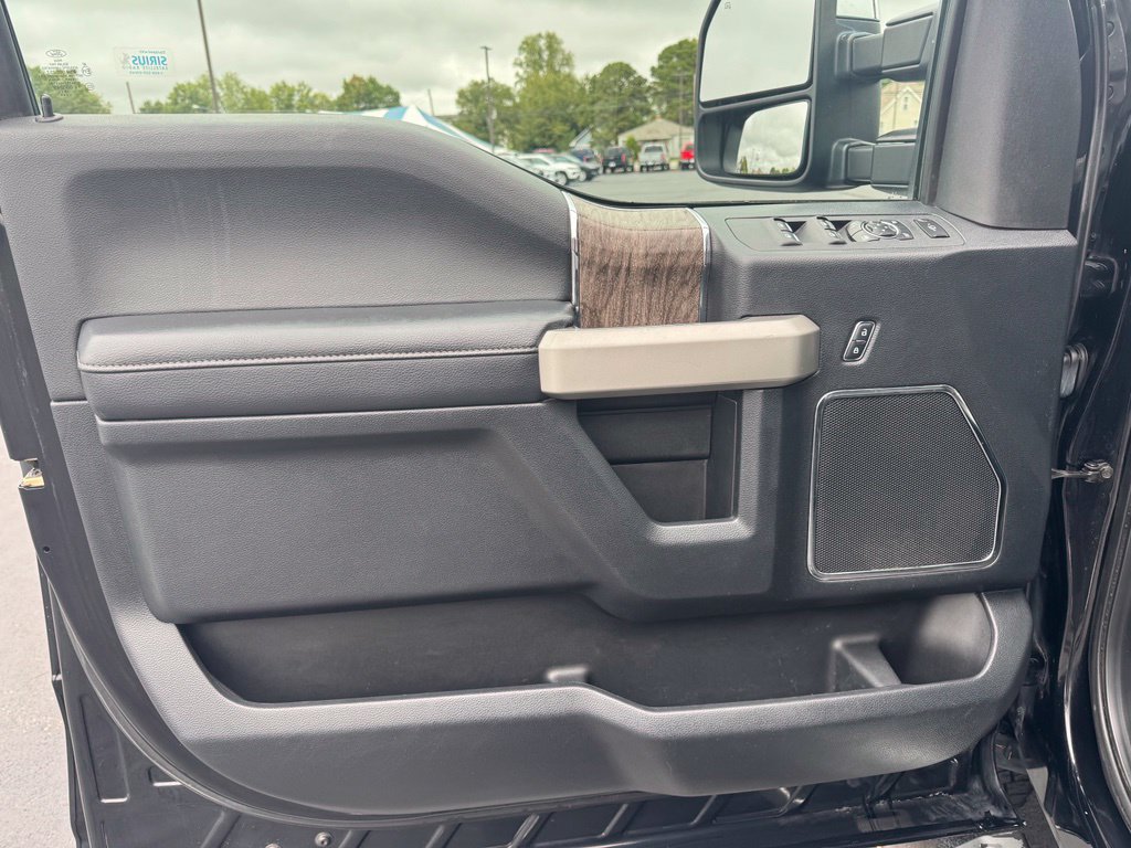 Used 2017 Ford F250 Lariat w/ Chrome Package AWD/4WD image 2