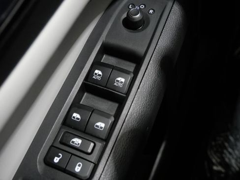 Used 2025 Jeep Compass Limited AWD/4WD image 13