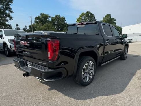 Used 2024 GMC Sierra 1500 Denali w/ Denali Reserve Package AWD/4WD image 9