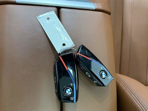 Used 2023 BMW X7 M60i image 54