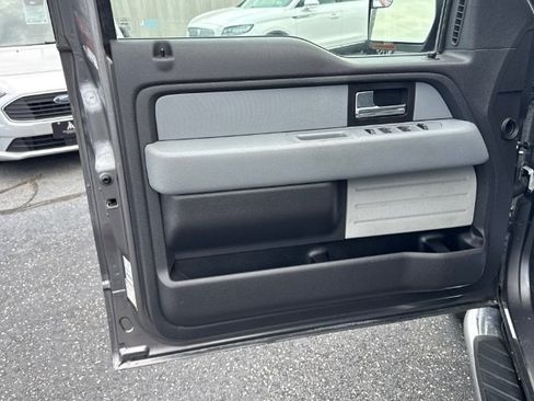 Used 2014 Ford F150 XLT w/ Equipment Group 302A Luxury AWD/4WD image 18
