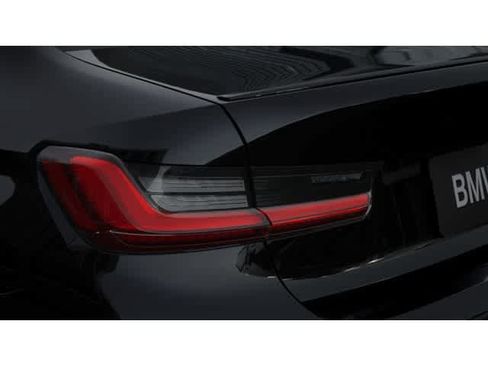 New 2026 BMW 330i Sedan w/ M Sport Package image 8