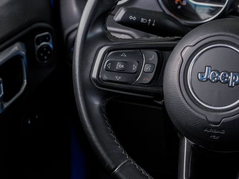 Used 2021 Jeep Gladiator Willys image 26