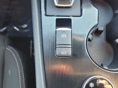 Certified 2024 Nissan Rogue S image 22