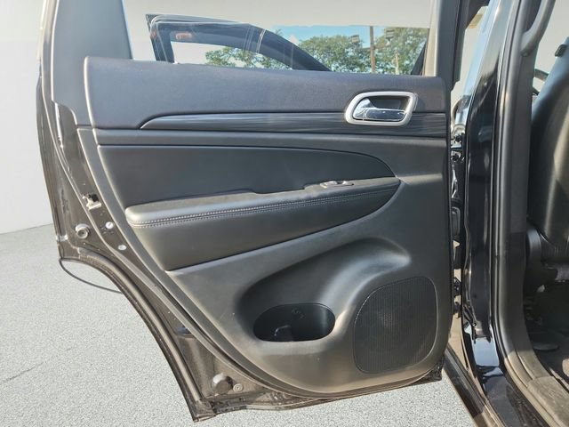 Used 2019 Jeep Grand Cherokee Altitude AWD/4WD image 21