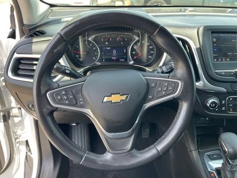 Used 2022 Chevrolet Equinox LT AWD/4WD image 13