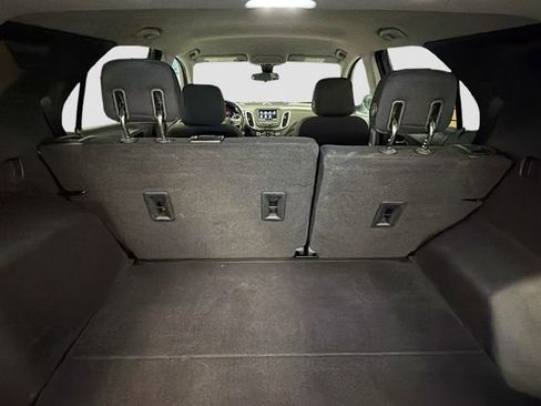 Used 2020 Chevrolet Equinox LT image 25