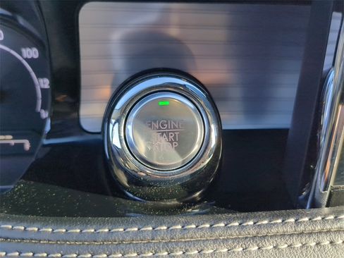 Certified 2022 Lincoln Corsair FWD image 28