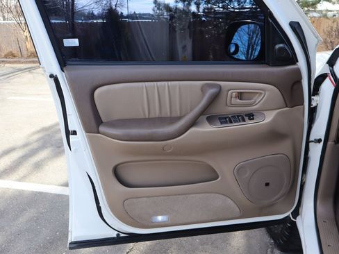 Used 2003 Toyota Sequoia Limited image 25