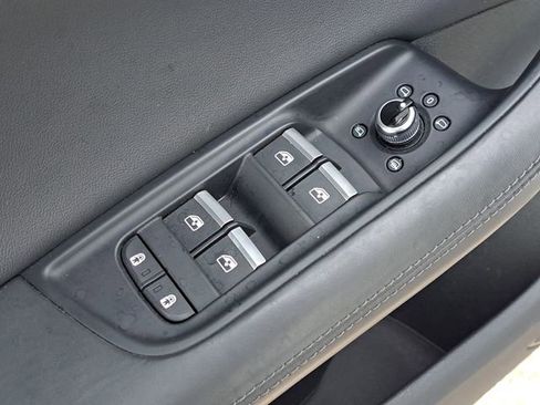 Used 2021 Audi Q7 3.0T Prestige image 21