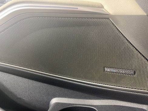 New 2026 BMW M340i xDrive M340i xDrive w/ Premium Package image 9