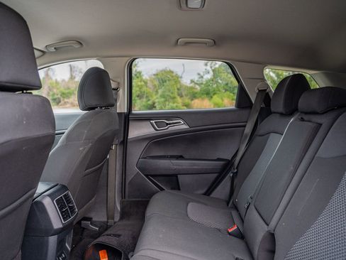 Used 2026 Kia Sportage LX w/ LX Convenience Package image 16