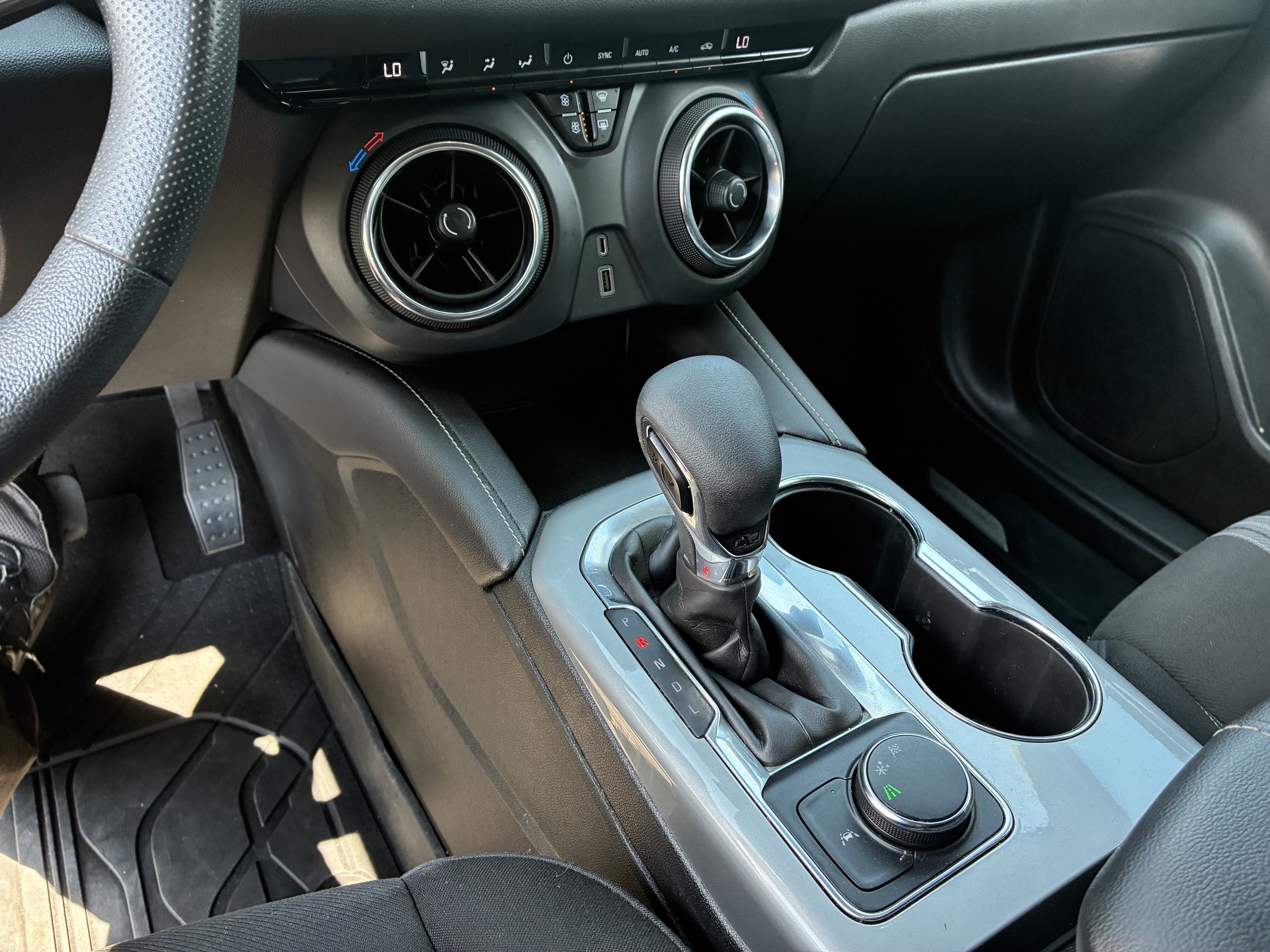 Used 2023 Chevrolet Blazer LT FWD image 32