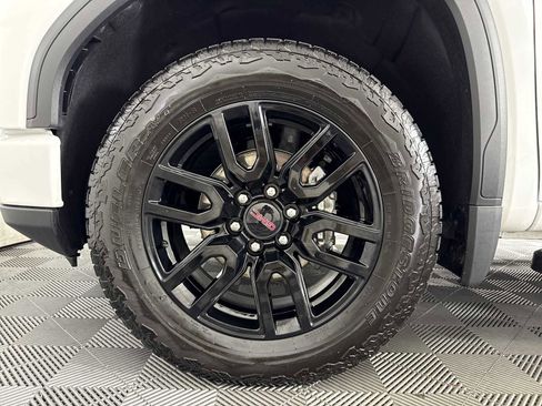 New 2025 GMC Sierra 1500 Elevation w/ Elevation Premium Package image 18