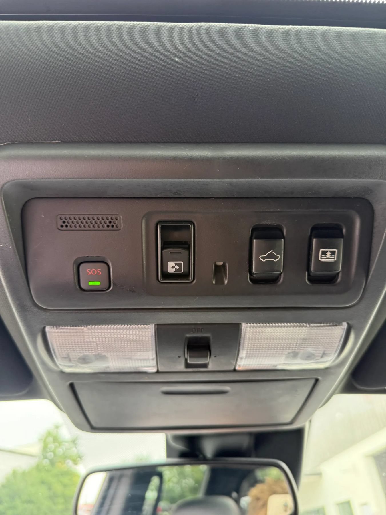 Used 2021 Nissan Titan PRO-4X w/ Pro-4x Convenience Package AWD/4WD image 37