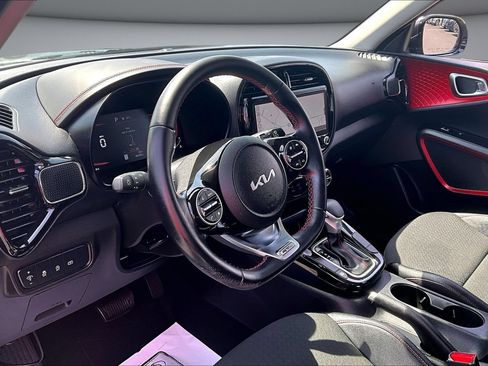 Used 2023 Kia Soul GT-Line FWD image 16