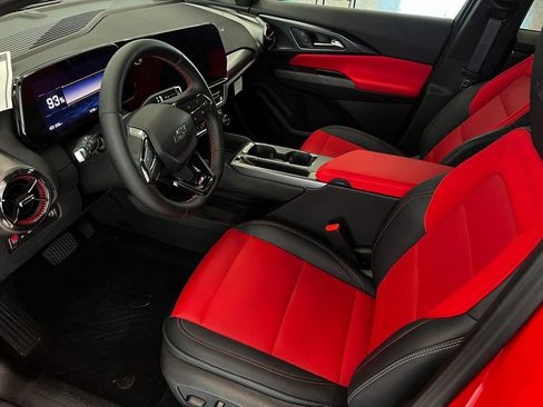 Certified 2024 Chevrolet Equinox EV RS image 16