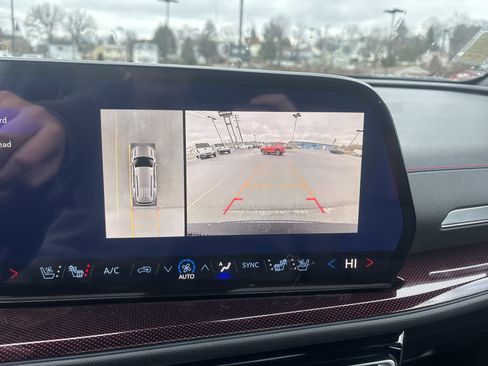 New 2026 Chevrolet Traverse RS w/ LPO, Floor Liner Package image 27