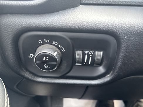 Used 2024 RAM 2500 Laramie w/ Safety Group image 30