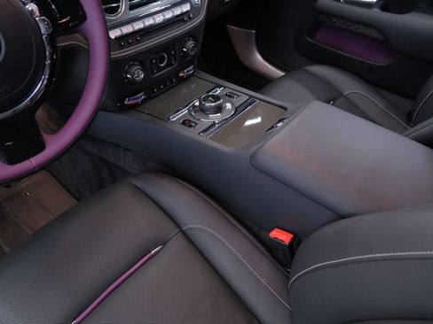 Used 2020 Rolls-Royce Wraith RWD image 15