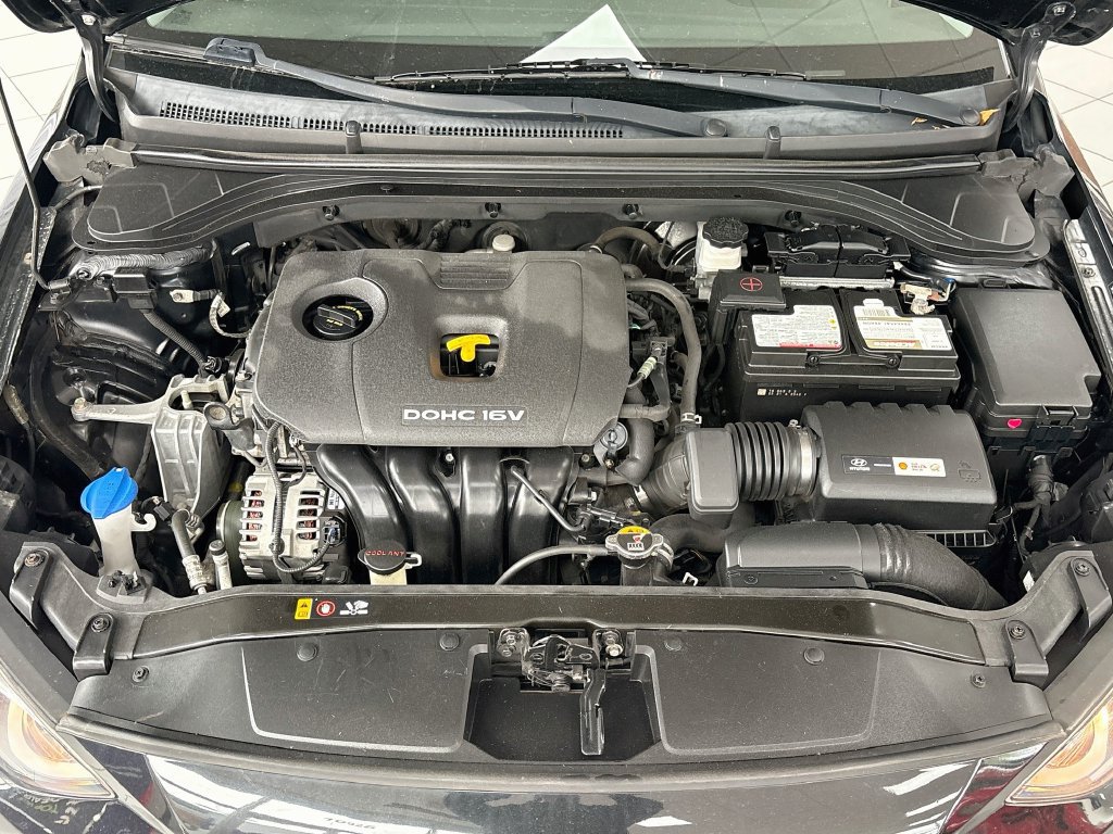 Used 2017 Hyundai Elantra SE FWD image 44