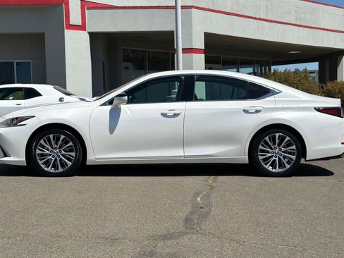 Used 2019 Lexus ES 350 w/ Premium Package FWD image 9
