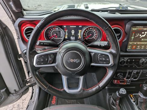 Used 2020 Jeep Gladiator Rubicon w/ Dual Top Group AWD/4WD image 15
