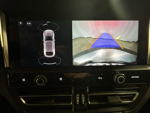 Used 2024 Porsche Macan Base image 25