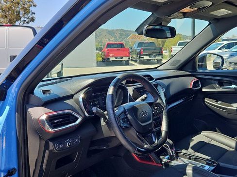 Used 2023 Chevrolet TrailBlazer RS w/ Convenience Package FWD image 10