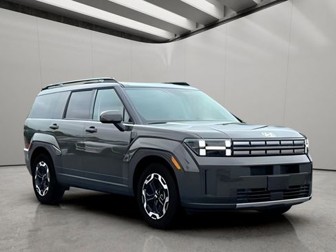 Used 2025 Hyundai Santa Fe SEL image 10