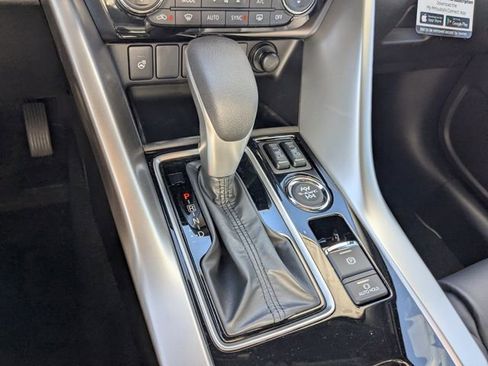 Used 2025 Mitsubishi Eclipse Cross SEL image 29