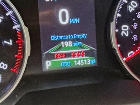 Used 2022 Toyota RAV4 XLE Premium FWD image 8