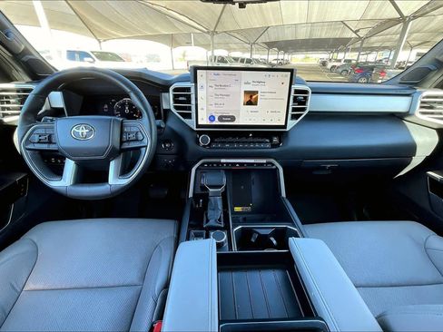 Used 2025 Toyota Tundra Limited image 14