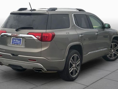 Used 2019 GMC Acadia Denali w/ Technology Package FWD image 12