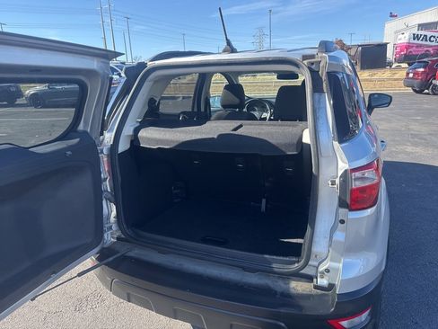 Used 2019 Ford EcoSport SE w/ SE Convenience Package image 5