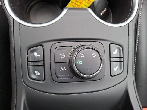 Used 2022 GMC Terrain SLT image 21