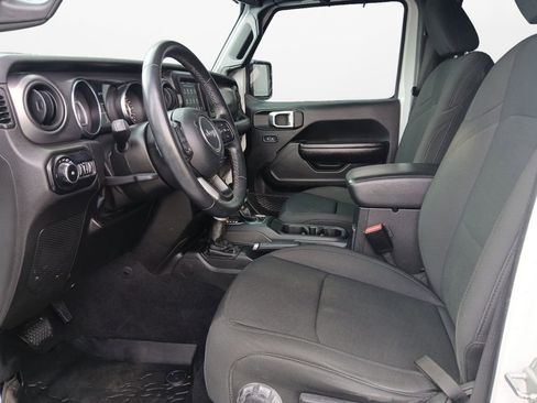 Used 2021 Jeep Wrangler Unlimited Sport AWD/4WD image 19