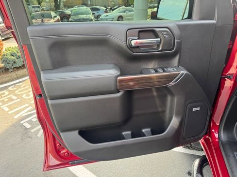 Used 2020 Chevrolet Silverado 1500 LT Trail Boss image 14