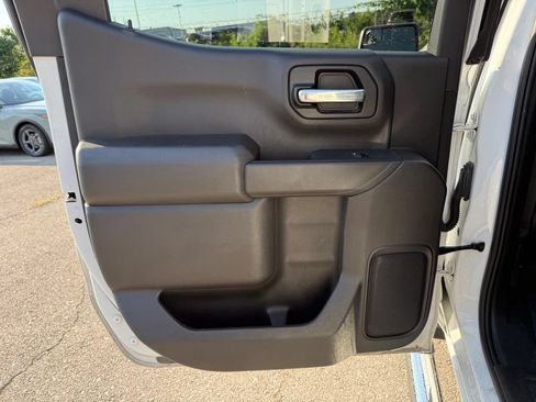 Used 2022 Chevrolet Silverado 1500 Custom AWD/4WD image 8