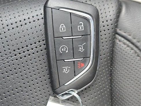 Used 2021 Cadillac Escalade ESV Premium Luxury image 27