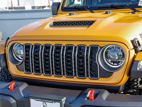 New 2026 Jeep Wrangler Unlimited Rubicon AWD/4WD image 6