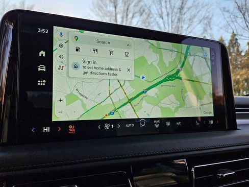 Used 2025 Lincoln Aviator 2WD w/ Equipment Group 101A image 24