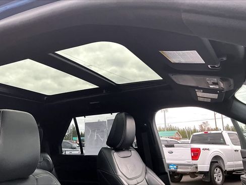 Used 2021 Ford Explorer ST w/ ST Street Pack image 30