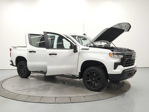 Used 2026 Chevrolet Silverado 1500 LT Trail Boss w/ Safety Package AWD/4WD image 9