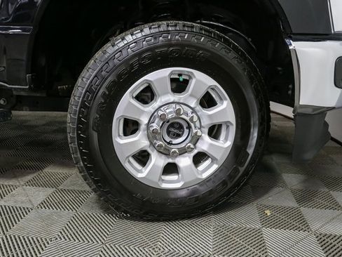 Used 2024 Ford F350 XLT image 14